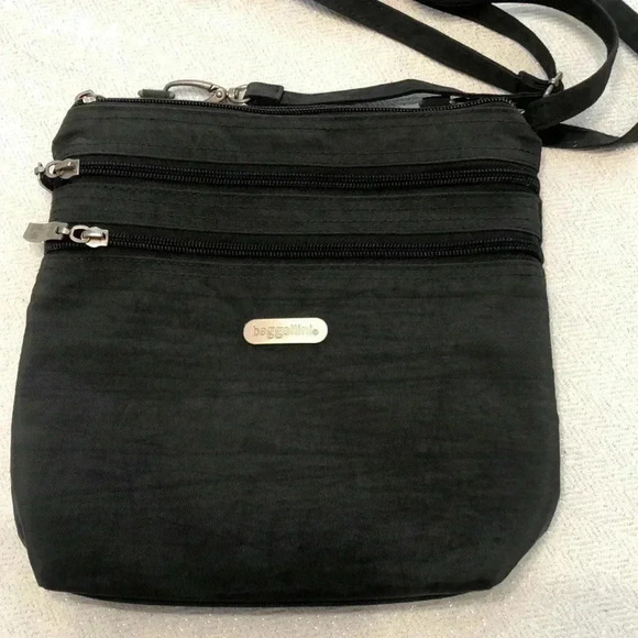 Baggallini crossbody bag. - Picture 1 of 6